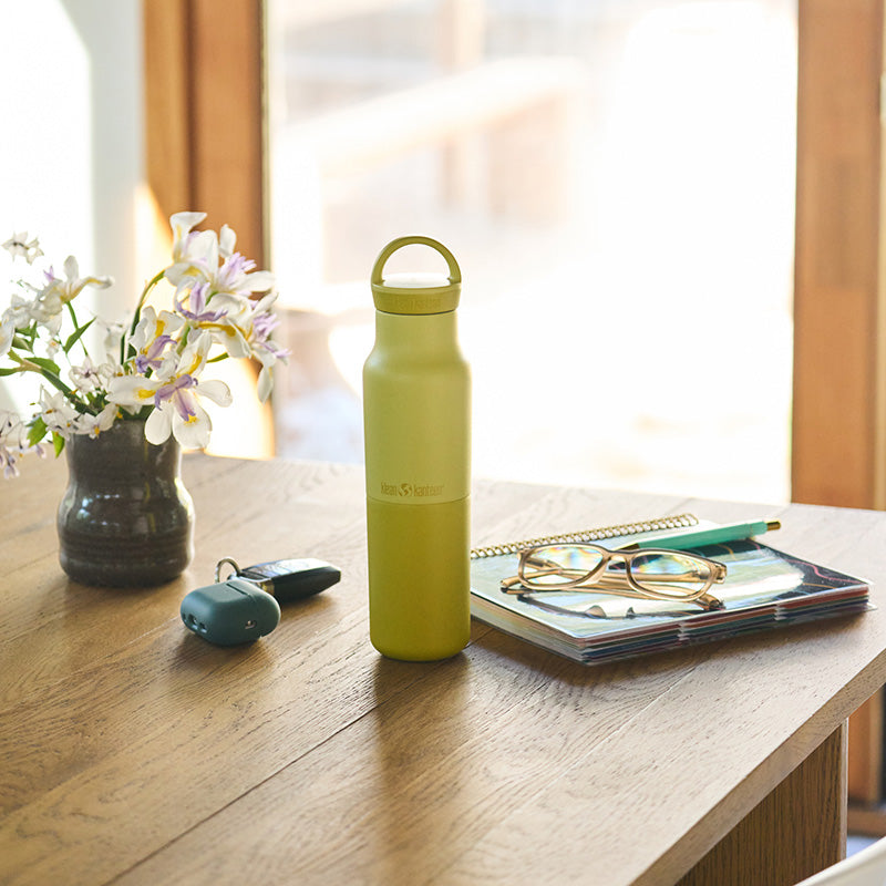 12oz-rise-classic-with-arch-loop-cap-e6 12oz_rise_classic_insulated_acacia_table_square.jpg