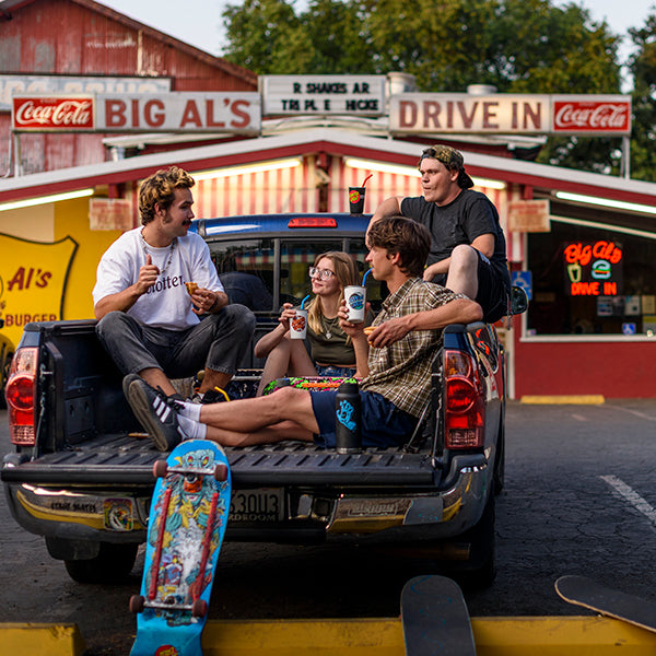 16oz-pint-cup-santa-cruz-a1 16oz_pints_santa_cruz_2_vacationdot_wavedot_skaters_truckbed_square.jpg