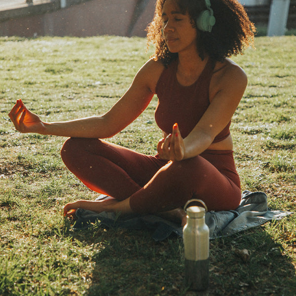 12oz-rise-reflect-with-bamboo-cap-x7 16oz_rise_reflect_yoga_park_headphones_square.jpg