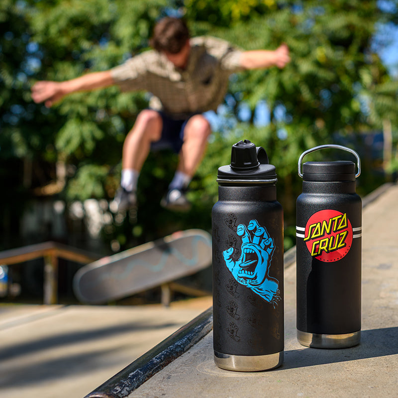 32oz-tkwide-with-twist-cap-santa-cruz-t4 32oz_20oz_water_bottles_santacruz_skater_ramp_square.jpg