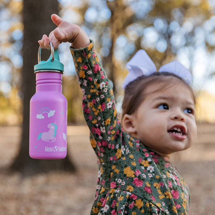 classic-kid-sippy-cap-l3 K12CNSIPPY-UN-kids_bottle_unicorn_lifestyle.jpg