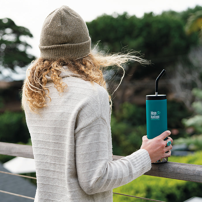 tkwide-straw-cap-q9 K20TKWPCC-EB-20pz-bottle-straw-cap_lifestyle.jpg