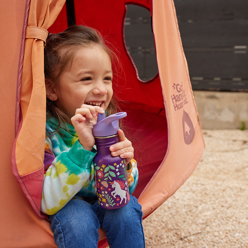12oz-kid-s-classic-with-flip-seal-sport-cap-p7 kid_sport_flip_seal_12oz_girl_smile_hammock_square.jpg