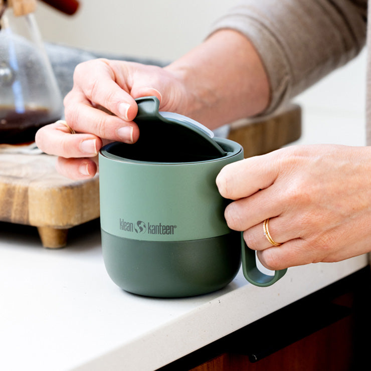 flip-lid-m1 rise_flip_lid_large_coffee_mug.jpg