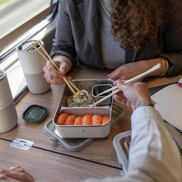 55oz-rise-food-box-big-meal-p6 rise_food_lunch_box_big_meal_tofu_sushi_share_square.jpg