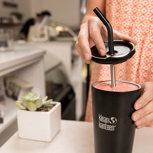 tumbler-straw-lid-with-straw-k8 steel_straw_smoothie-At-Counter-With-Lid_lifestyle_a071dbd2-9fd8-4eea-b04c-2a3732ff8612.jpg