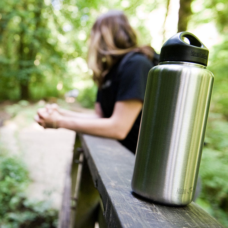 40oz-wide-with-loop-cap-k6 wide_40oz_bottle_bridge_closeup_square.jpg